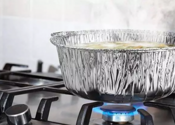 Hộp giấy bạc có thể nấu trực tiếp trên bếp lửa được không?
